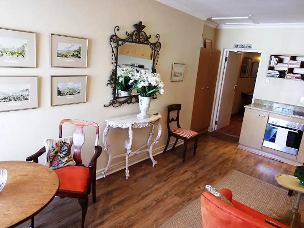 Belvedere Cottages Port Elizabeth 3*,