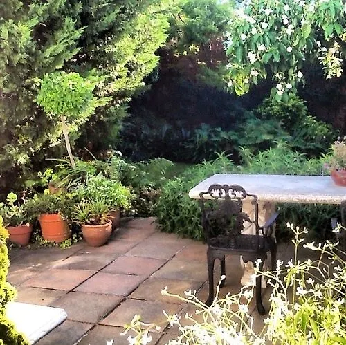 Belvedere Cottages Port Elizabeth Bed & Breakfast